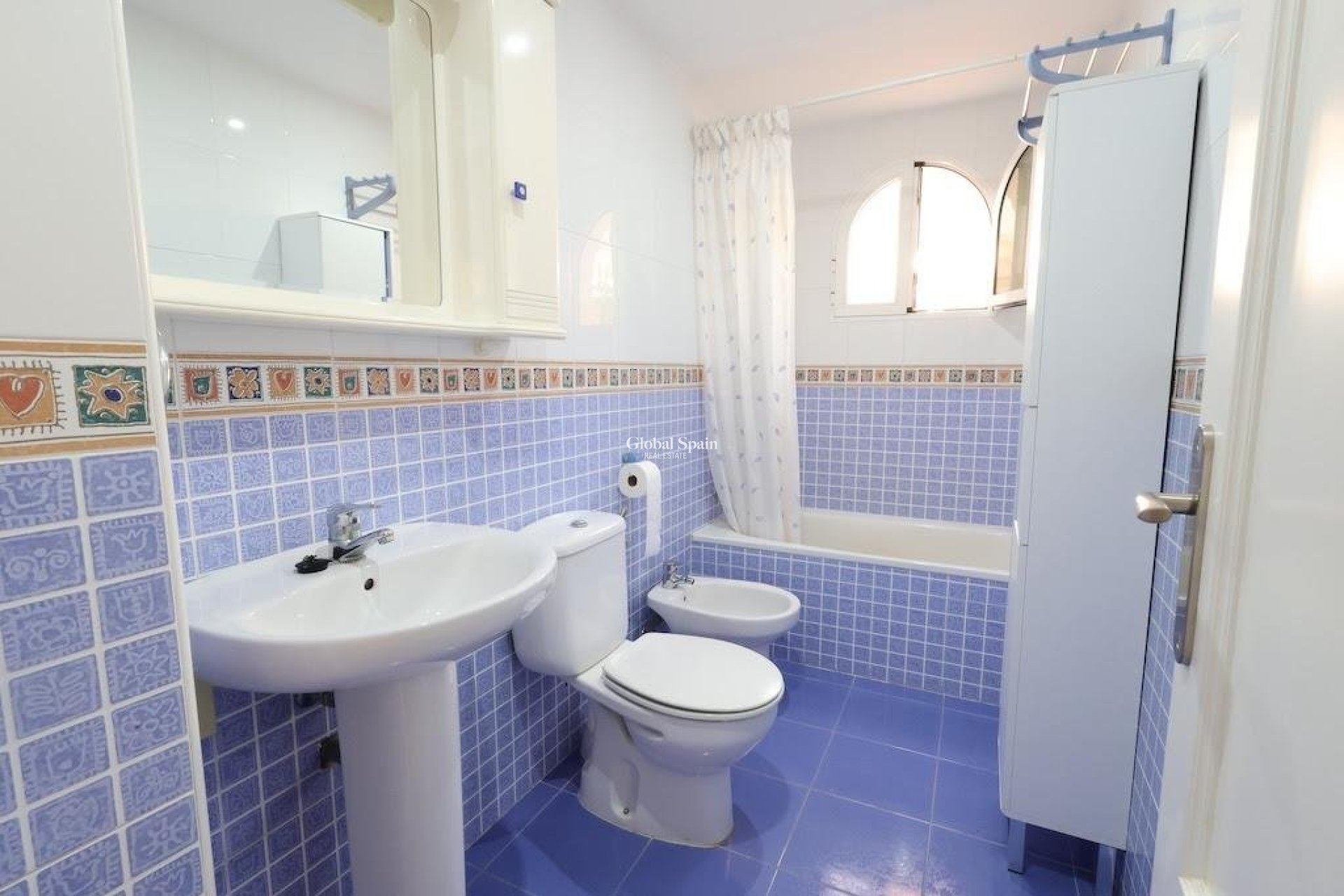 Wederverkoop - APPARTEMENT -
ORIHUELA COSTA - Costa Blanca