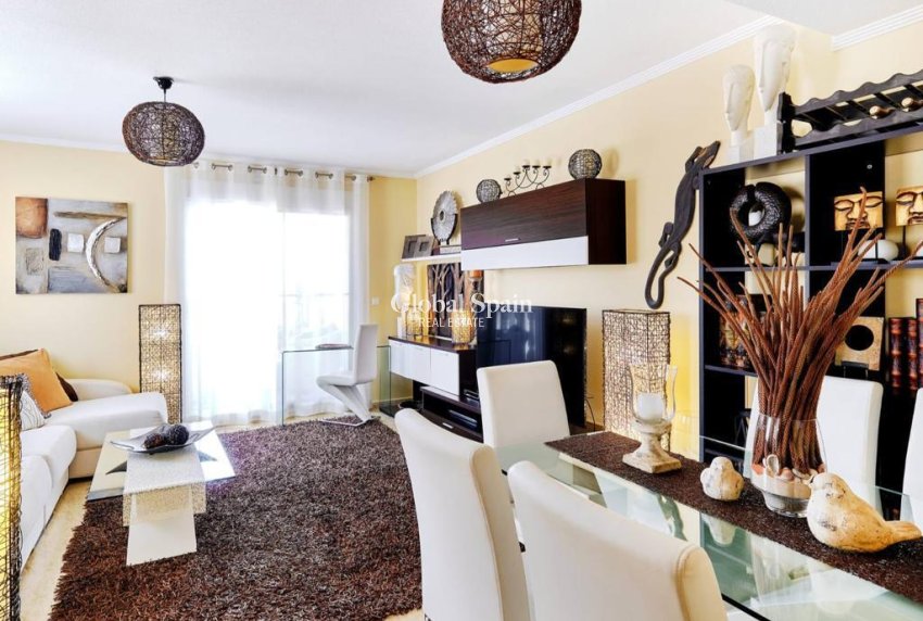Wederverkoop - APPARTEMENT -
ORIHUELA COSTA - Costa Blanca