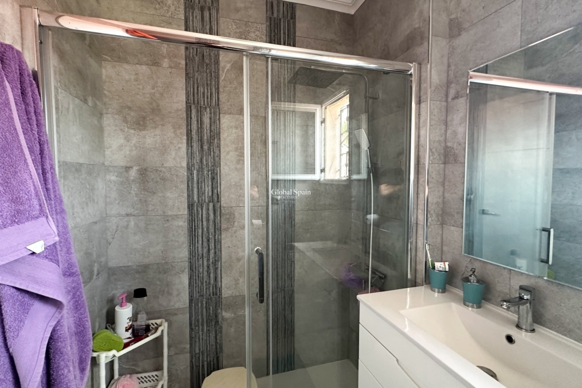 Wederverkoop - APPARTEMENT -
ORIHUELA COSTA - Costa Blanca