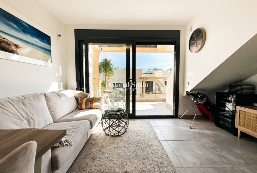 Wederverkoop - APPARTEMENT -
ORIHUELA COSTA - Costa Blanca