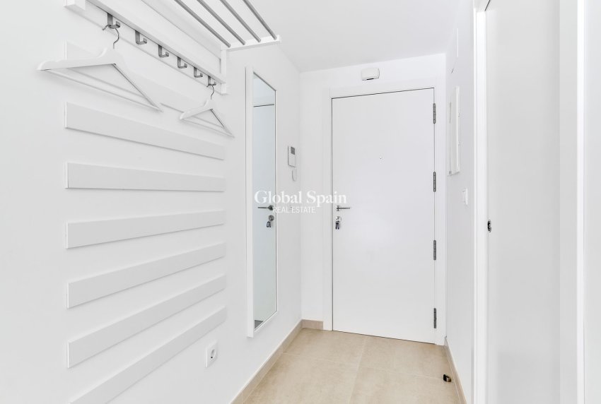 Wederverkoop - APPARTEMENT -
ORIHUELA COSTA - Costa Blanca