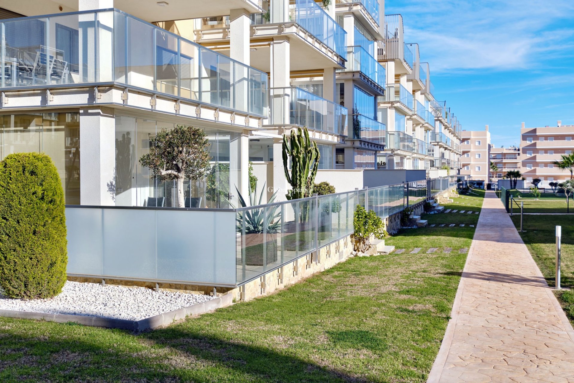 Wederverkoop - APPARTEMENT -
ORIHUELA COSTA - Costa Blanca