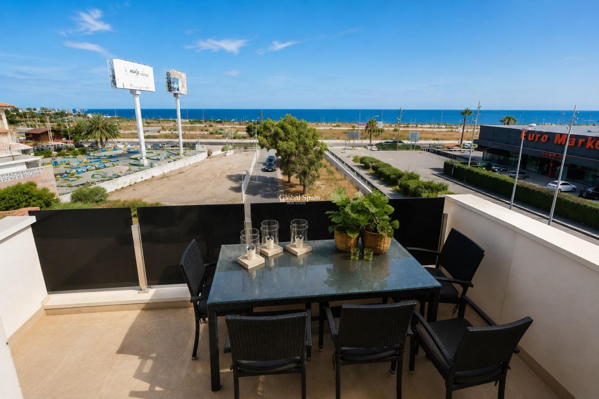 Wederverkoop - APPARTEMENT -
ORIHUELA COSTA - Costa Blanca