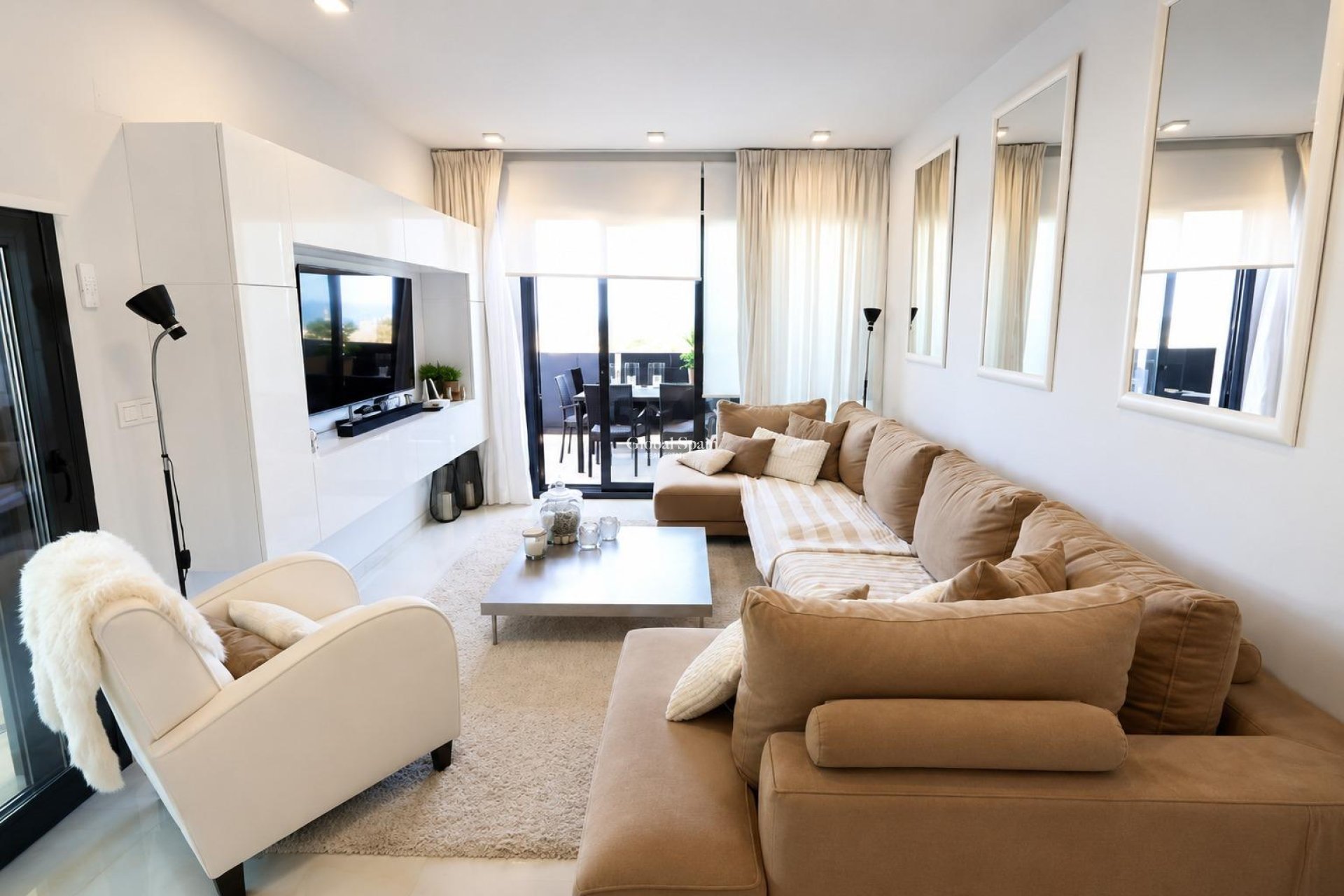 Wederverkoop - APPARTEMENT -
ORIHUELA COSTA - Costa Blanca