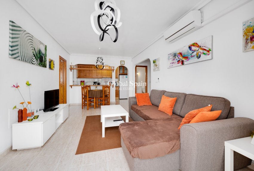 Wederverkoop - APPARTEMENT -
ORIHUELA COSTA - Costa Blanca