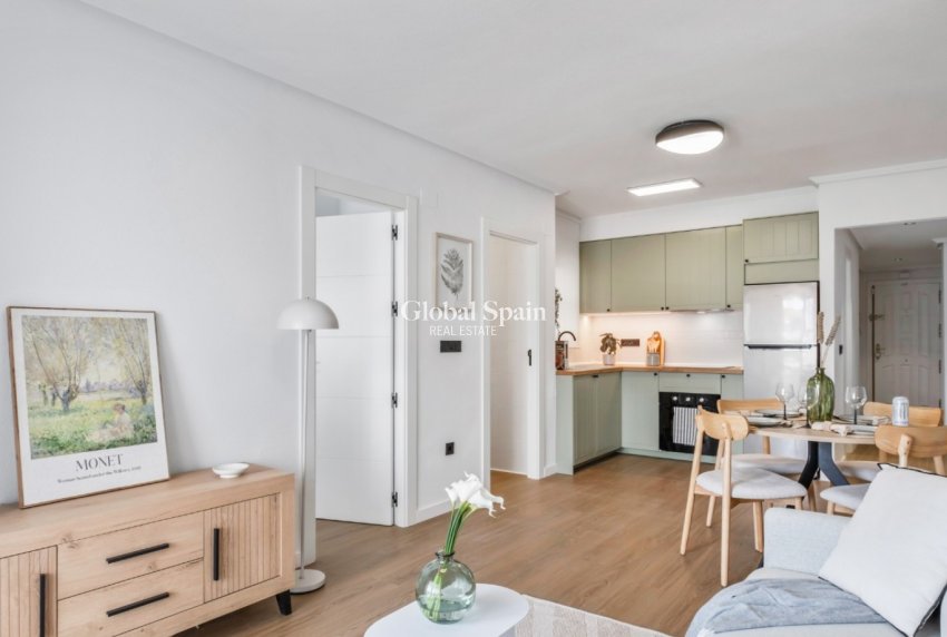Wederverkoop - APPARTEMENT -
ORIHUELA COSTA - Costa Blanca