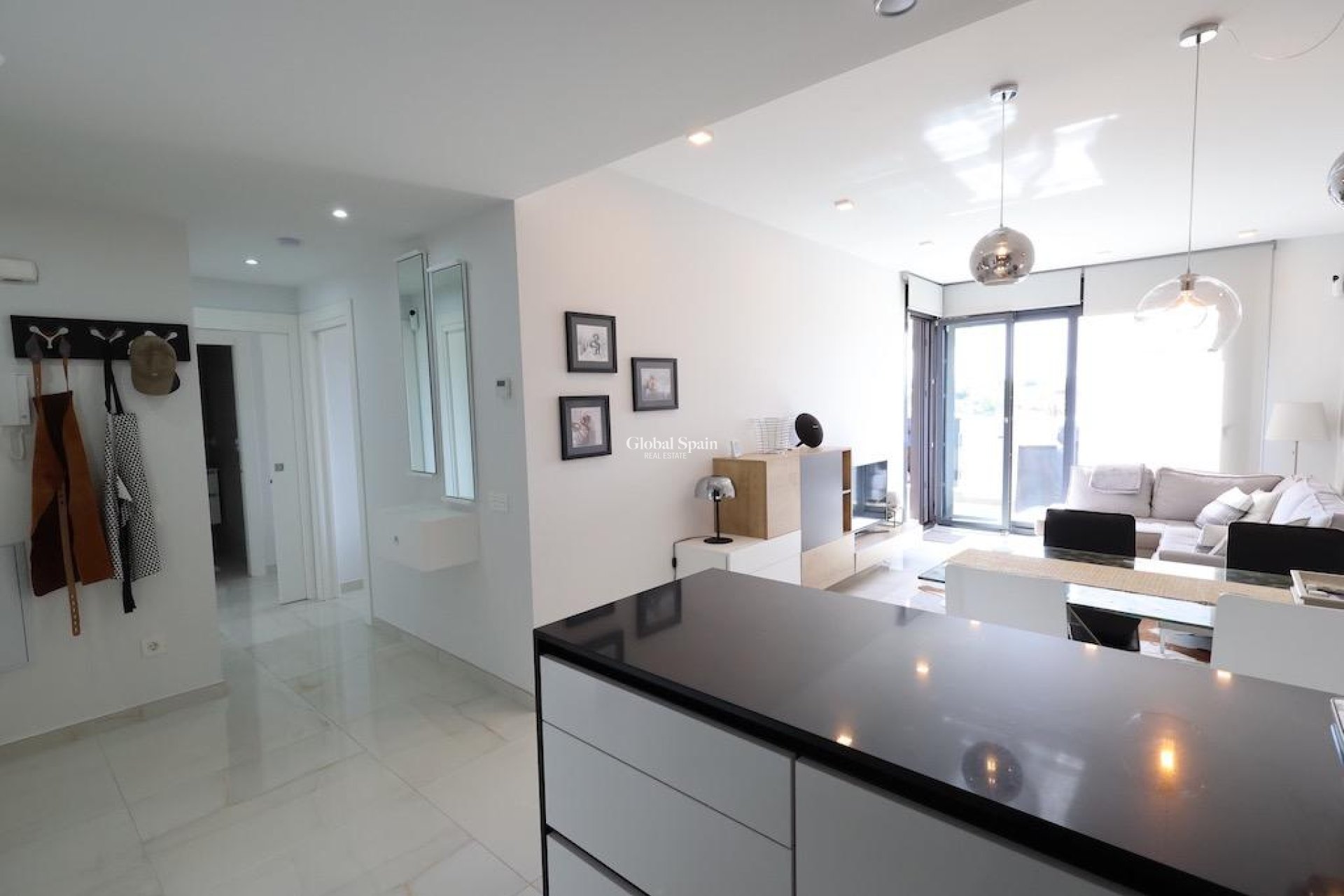 Wederverkoop - APPARTEMENT -
ORIHUELA COSTA - Costa Blanca