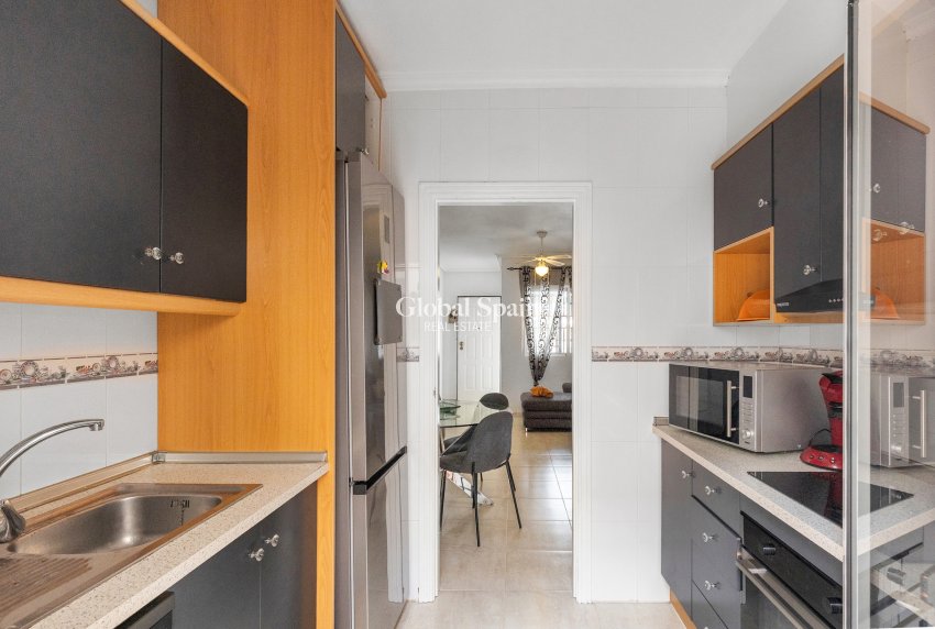 Wederverkoop - APPARTEMENT -
ORIHUELA COSTA - Costa Blanca