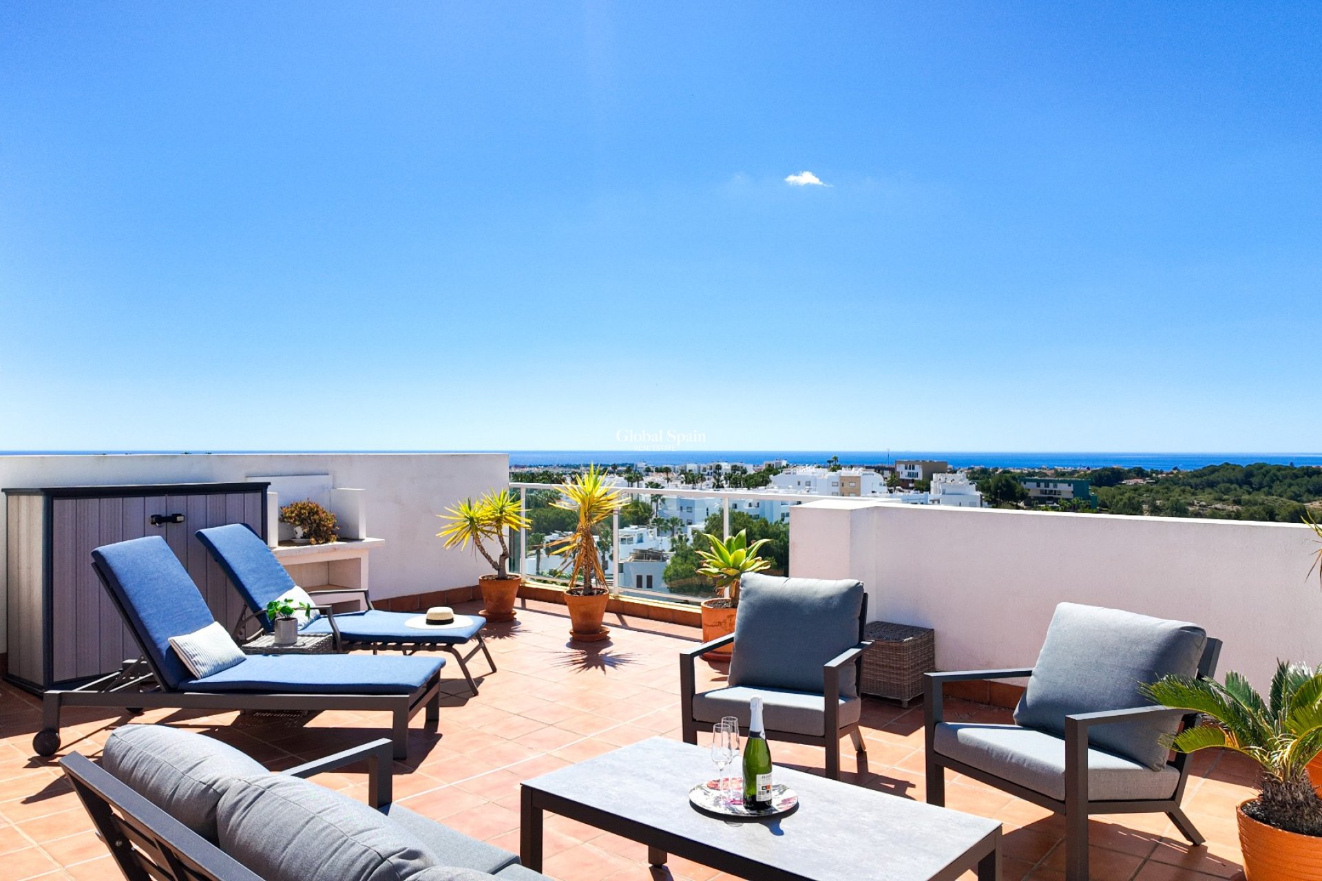 Wederverkoop - APPARTEMENT -
ORIHUELA COSTA - Costa Blanca