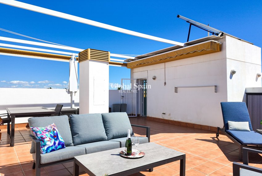 Wederverkoop - APPARTEMENT -
ORIHUELA COSTA - Costa Blanca