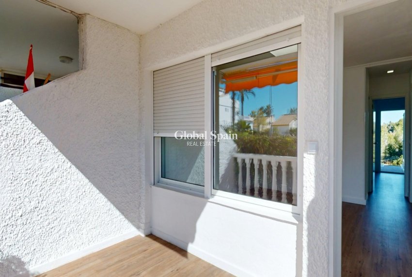 Wederverkoop - APPARTEMENT -
ORIHUELA COSTA - Costa Blanca