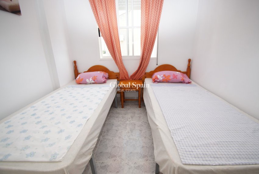 Wederverkoop - APPARTEMENT -
ORIHUELA COSTA - Costa Blanca
