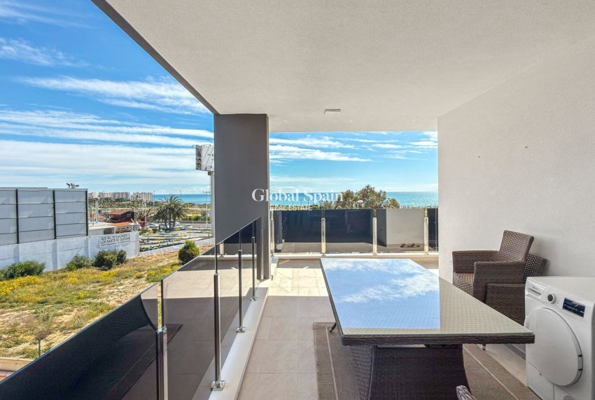 Wederverkoop - APPARTEMENT -
ORIHUELA COSTA - Costa Blanca