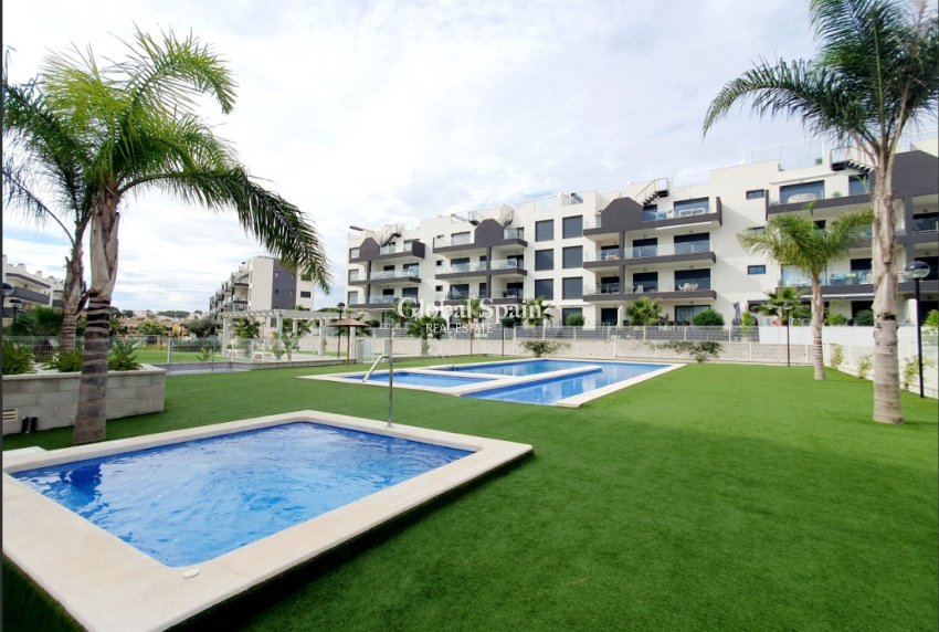 Wederverkoop - APPARTEMENT -
ORIHUELA COSTA - Costa Blanca