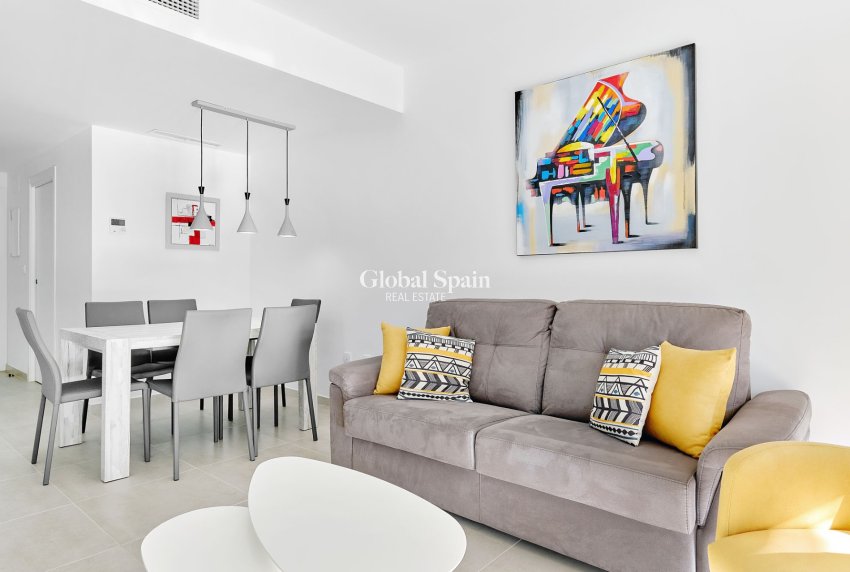 Wederverkoop - APPARTEMENT -
ORIHUELA COSTA - Costa Blanca