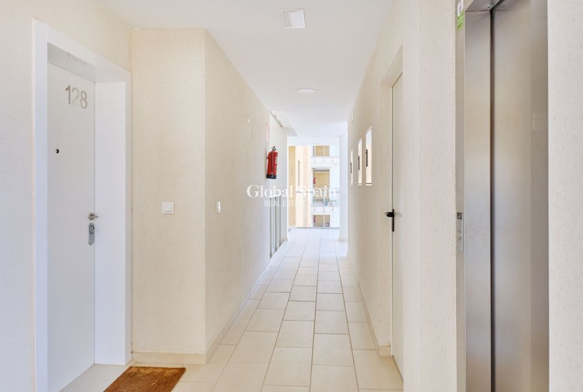 Wederverkoop - APPARTEMENT -
ORIHUELA COSTA - Costa Blanca