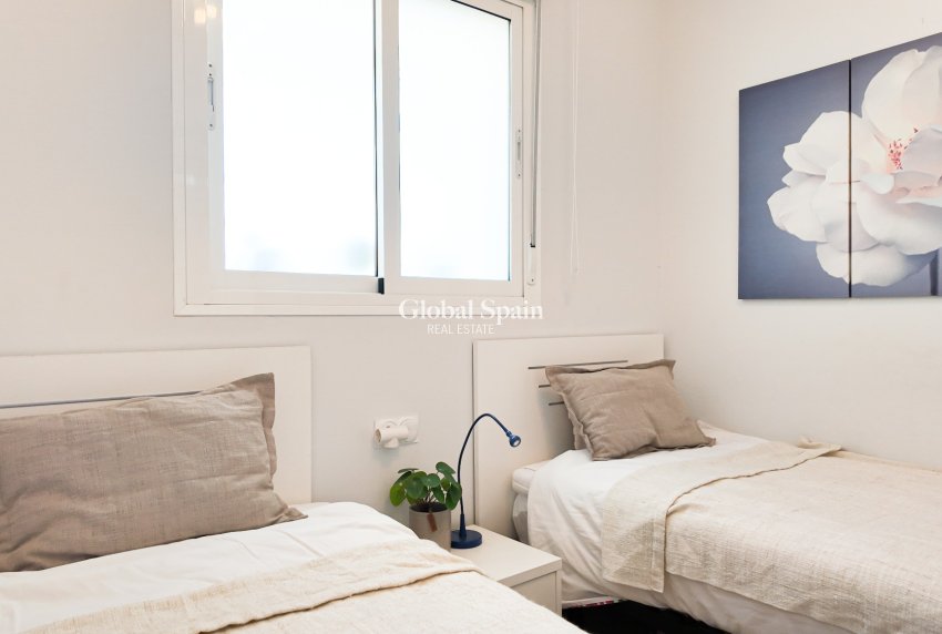 Wederverkoop - APPARTEMENT -
ORIHUELA COSTA - Costa Blanca