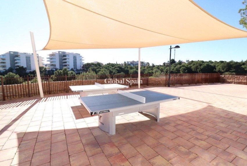 Wederverkoop - APPARTEMENT -
ORIHUELA COSTA - Costa Blanca