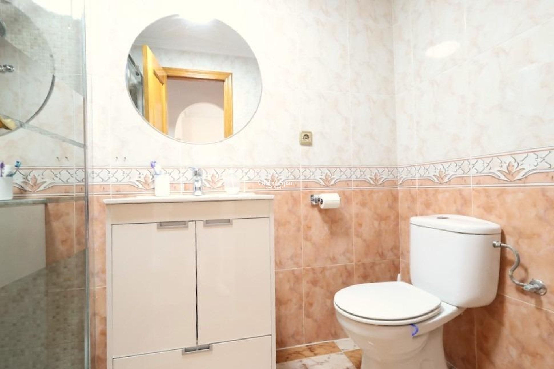 Wederverkoop - APPARTEMENT -
ORIHUELA COSTA - Costa Blanca