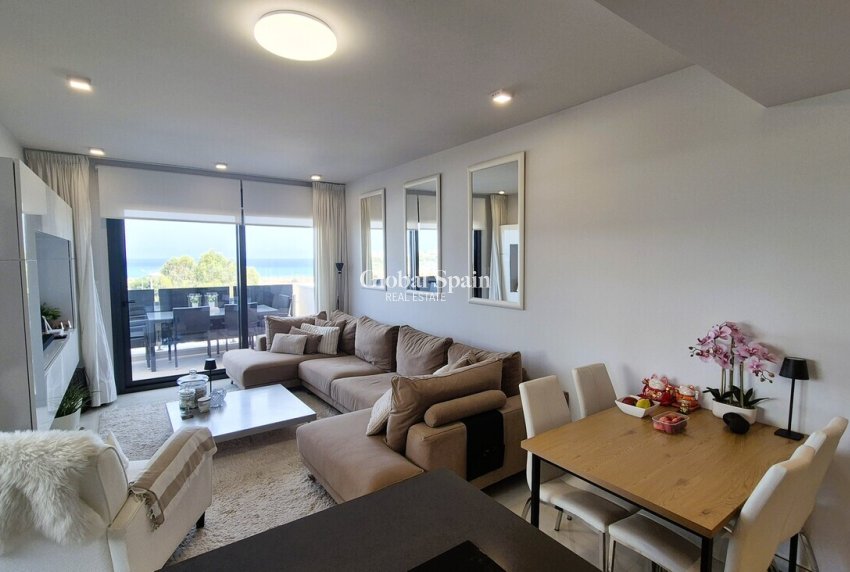 Wederverkoop - APPARTEMENT -
ORIHUELA COSTA - Costa Blanca