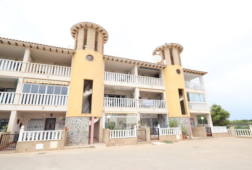 Wederverkoop - APPARTEMENT -
ORIHUELA COSTA - Costa Blanca
