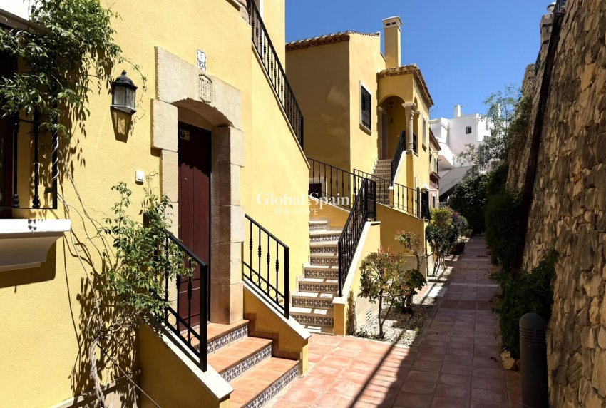 Wederverkoop - APPARTEMENT -
ORIHUELA COSTA - Costa Blanca