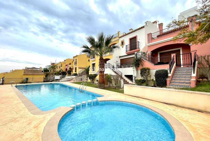 Wederverkoop - APPARTEMENT -
ORIHUELA COSTA - Costa Blanca