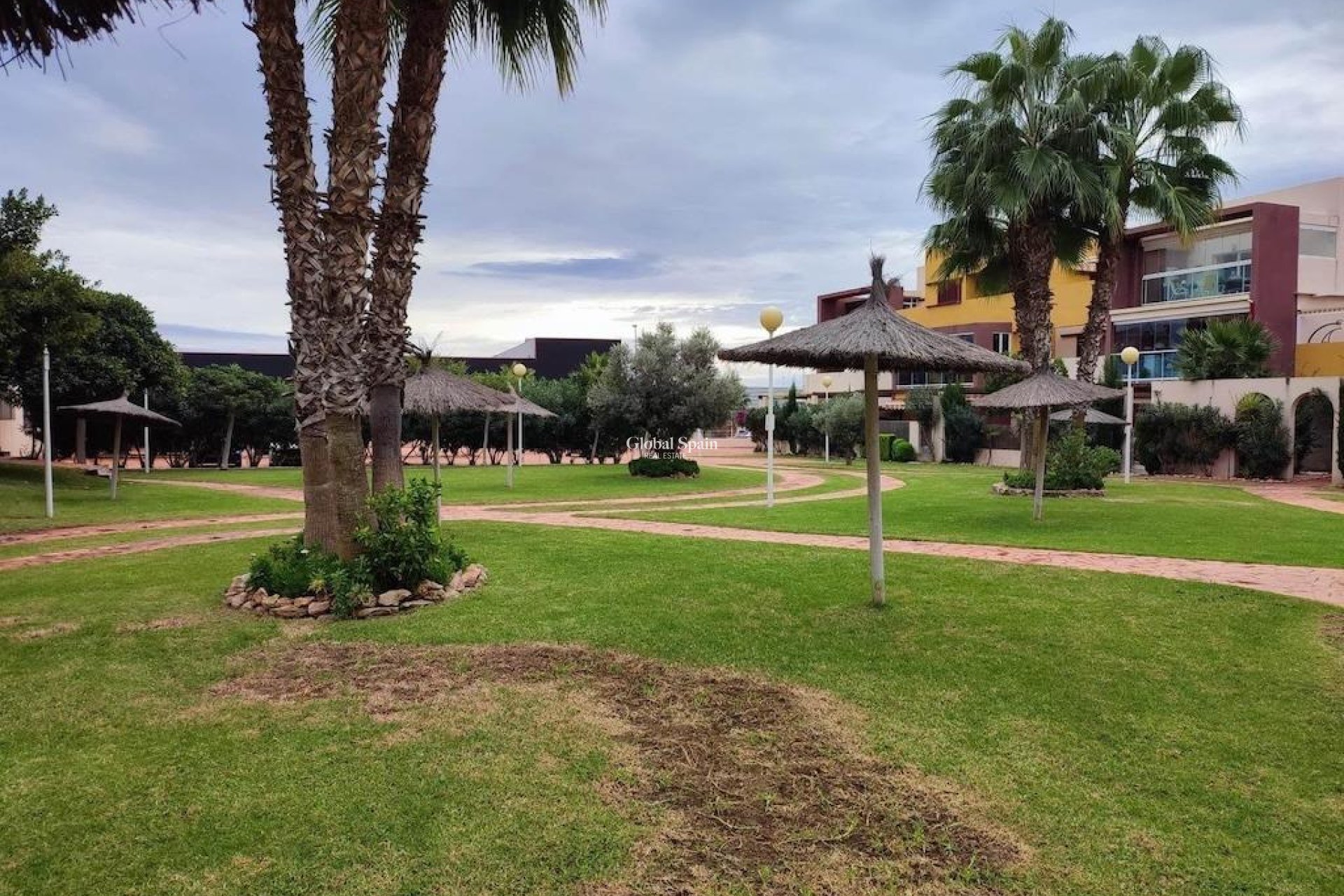 Wederverkoop - APPARTEMENT -
ORIHUELA COSTA - Costa Blanca