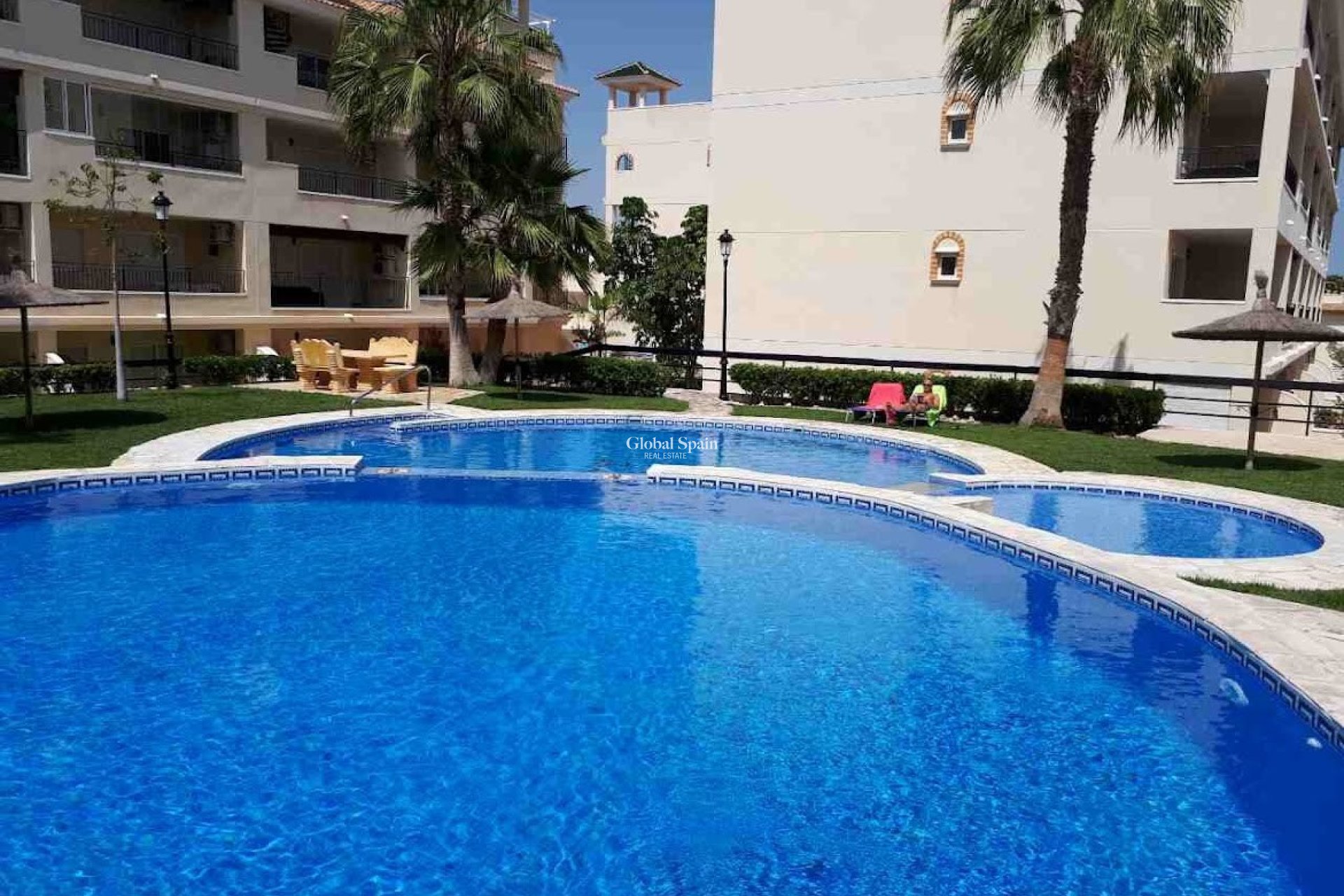 Wederverkoop - APPARTEMENT -
ORIHUELA COSTA - Costa Blanca