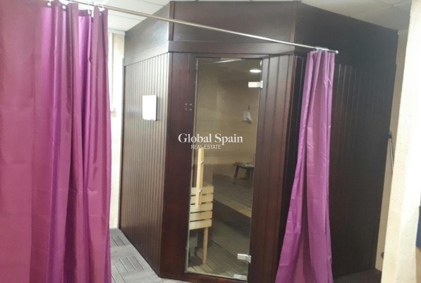 Wederverkoop - APPARTEMENT -
ORIHUELA COSTA - Costa Blanca