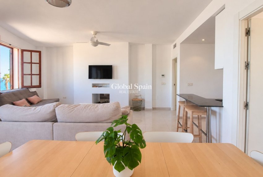 Wederverkoop - APPARTEMENT -
ORIHUELA COSTA - Costa Blanca