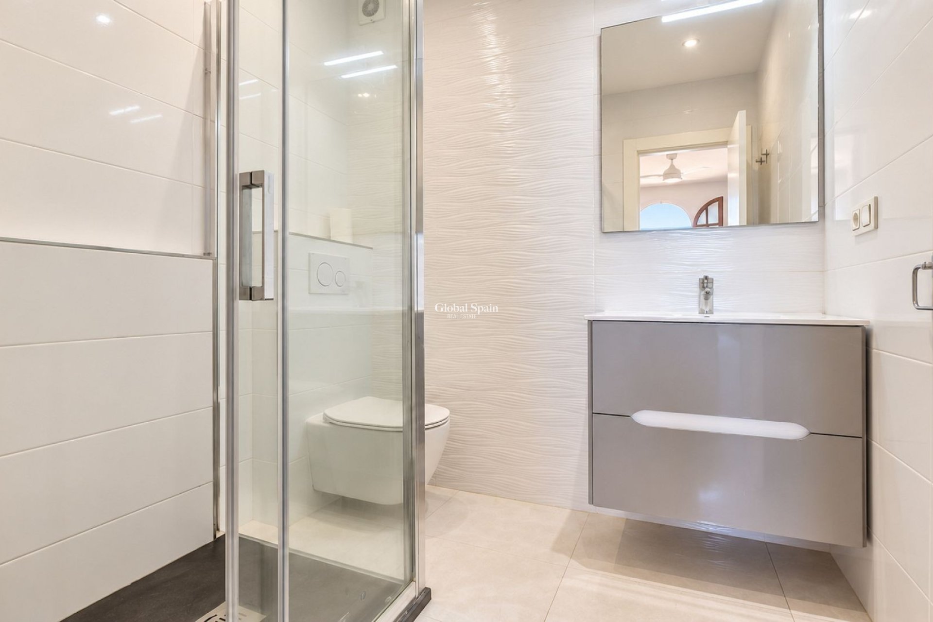 Wederverkoop - APPARTEMENT -
ORIHUELA COSTA - Costa Blanca