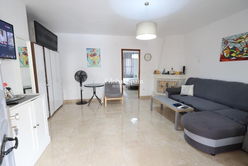 Wederverkoop - APPARTEMENT -
ORIHUELA COSTA - Costa Blanca