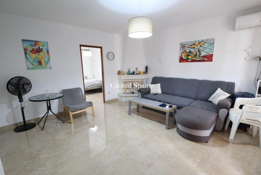 Wederverkoop - APPARTEMENT -
ORIHUELA COSTA - Costa Blanca