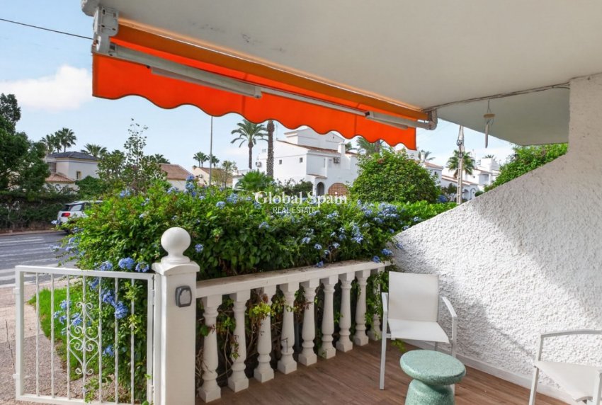 Wederverkoop - APPARTEMENT -
ORIHUELA COSTA - Costa Blanca