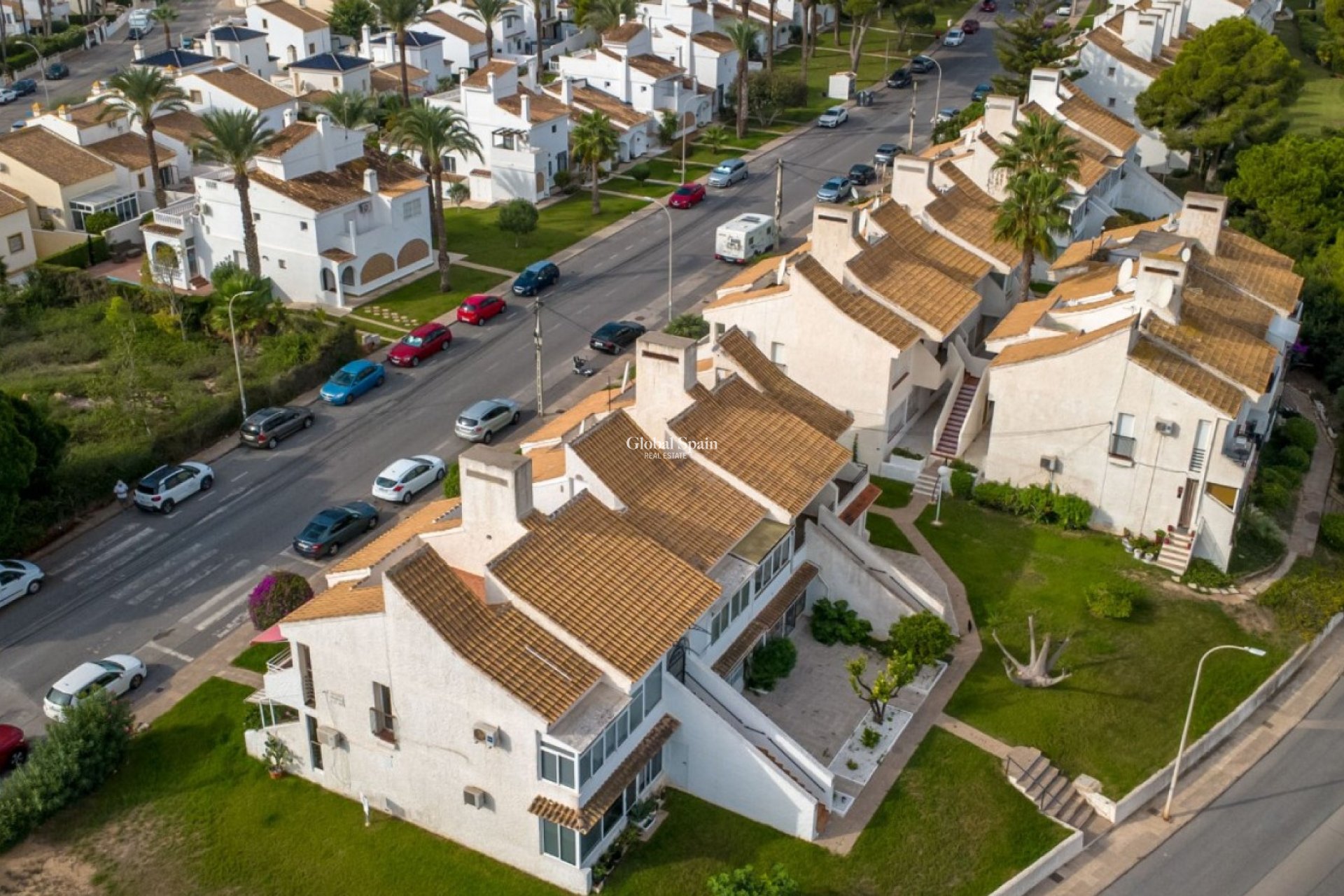 Wederverkoop - APPARTEMENT -
ORIHUELA COSTA - Costa Blanca