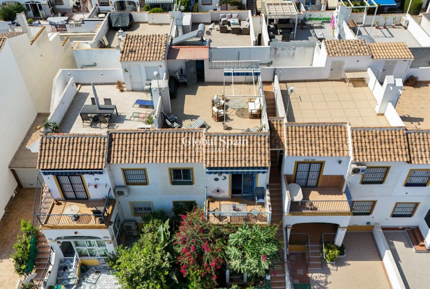 Wederverkoop - APPARTEMENT -
ORIHUELA COSTA - Costa Blanca