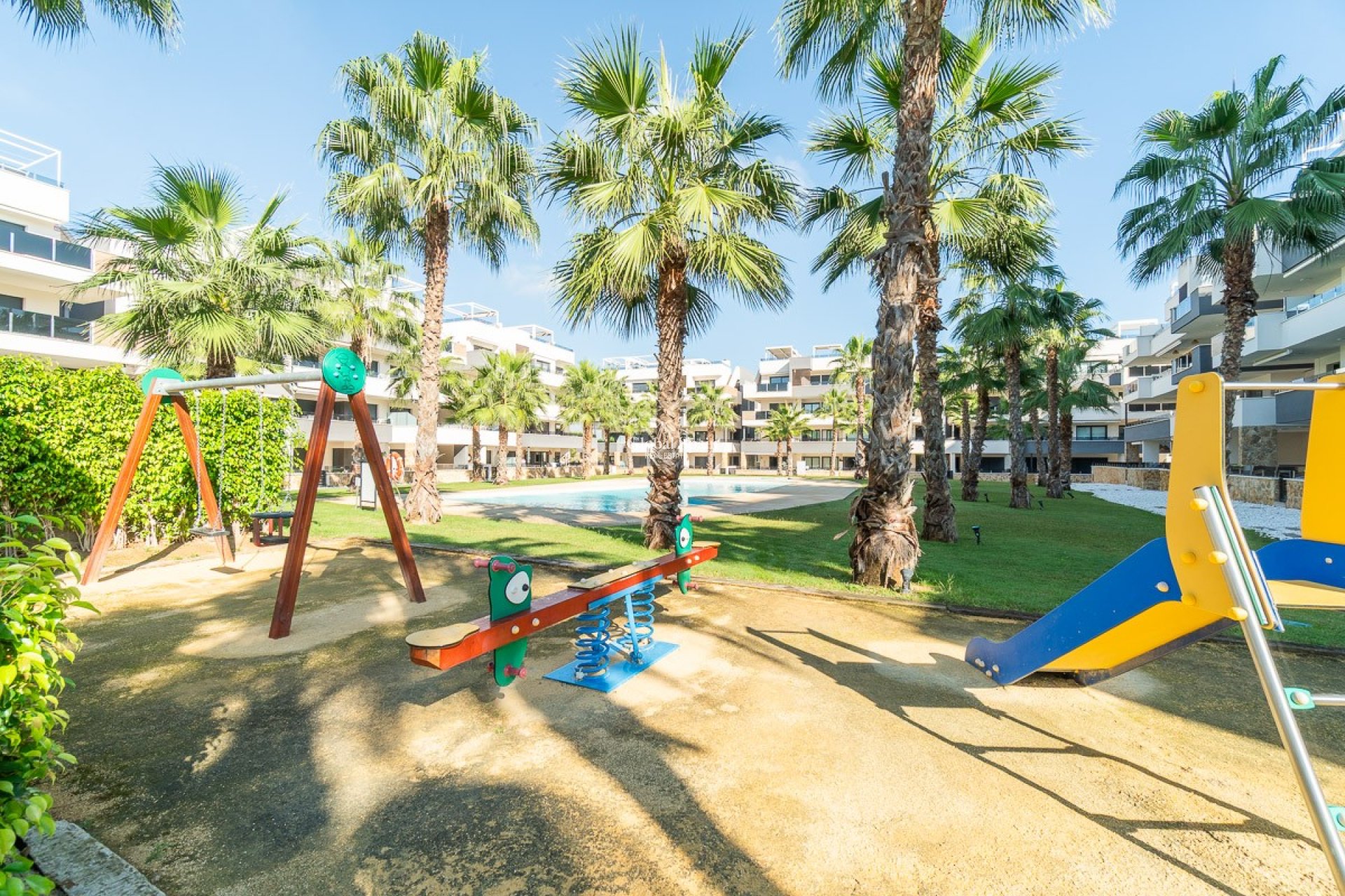 Wederverkoop - APPARTEMENT -
ORIHUELA COSTA - Costa Blanca