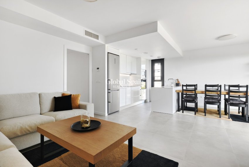 Wederverkoop - APPARTEMENT -
ORIHUELA COSTA - DEHESA DE CAMPOAMOR