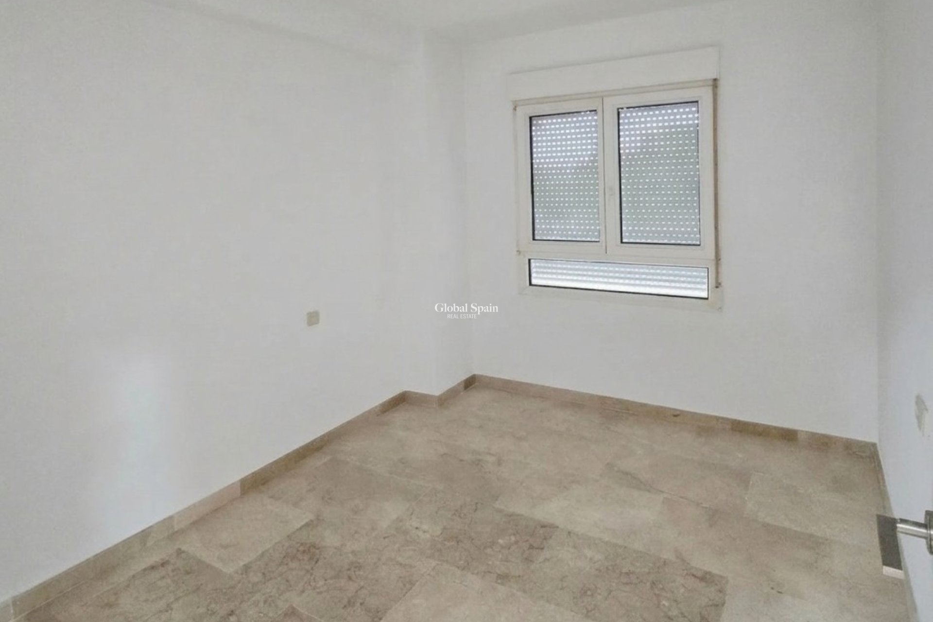 Wederverkoop - APPARTEMENT -
ORIHUELA COSTA - DEHESA DE CAMPOAMOR