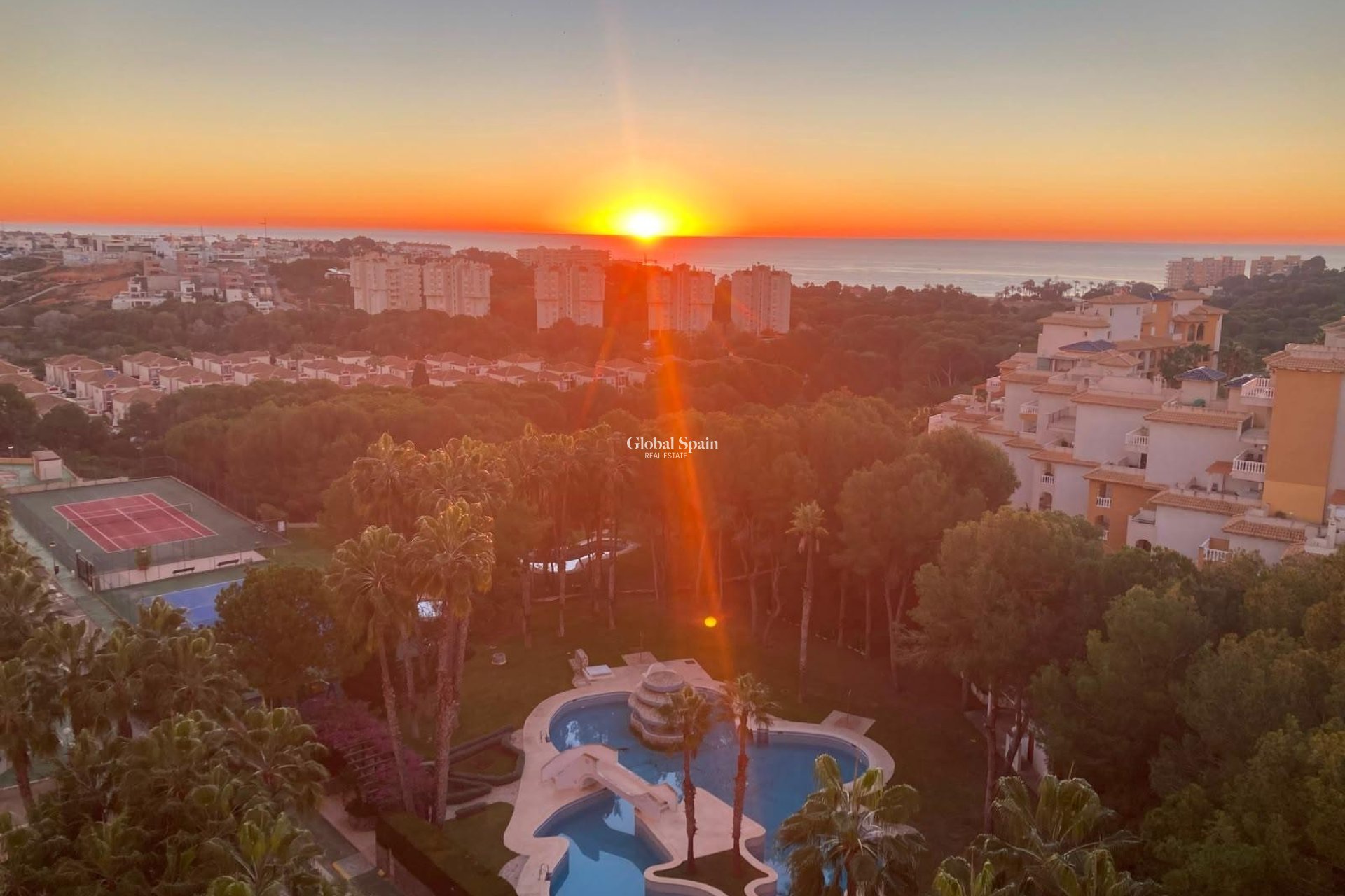 Wederverkoop - APPARTEMENT -
ORIHUELA COSTA - Dehesa de Campoamor