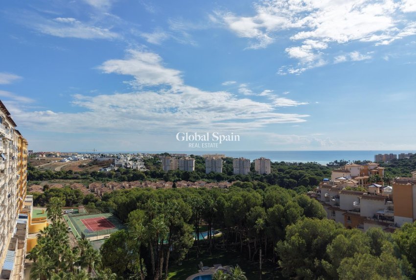 Wederverkoop - APPARTEMENT -
ORIHUELA COSTA - Dehesa de Campoamor