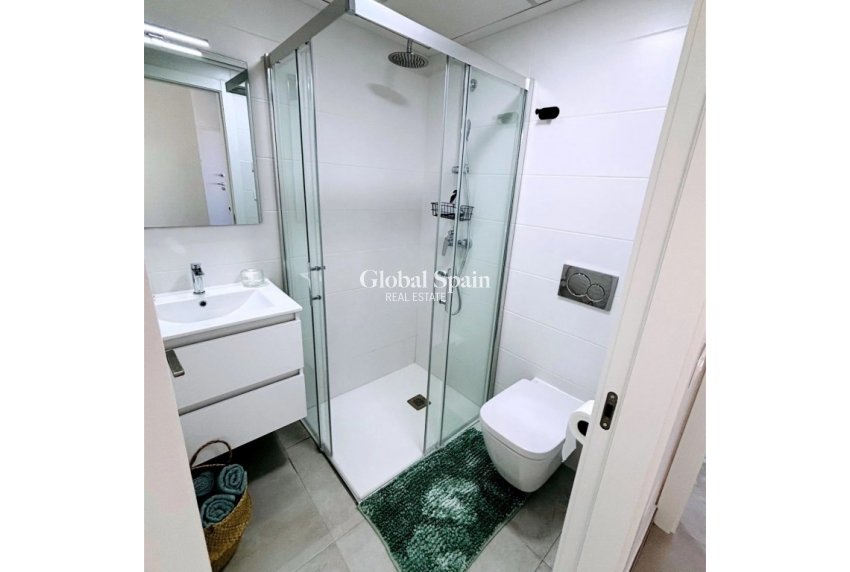 Wederverkoop - APPARTEMENT -
ORIHUELA COSTA - Inland