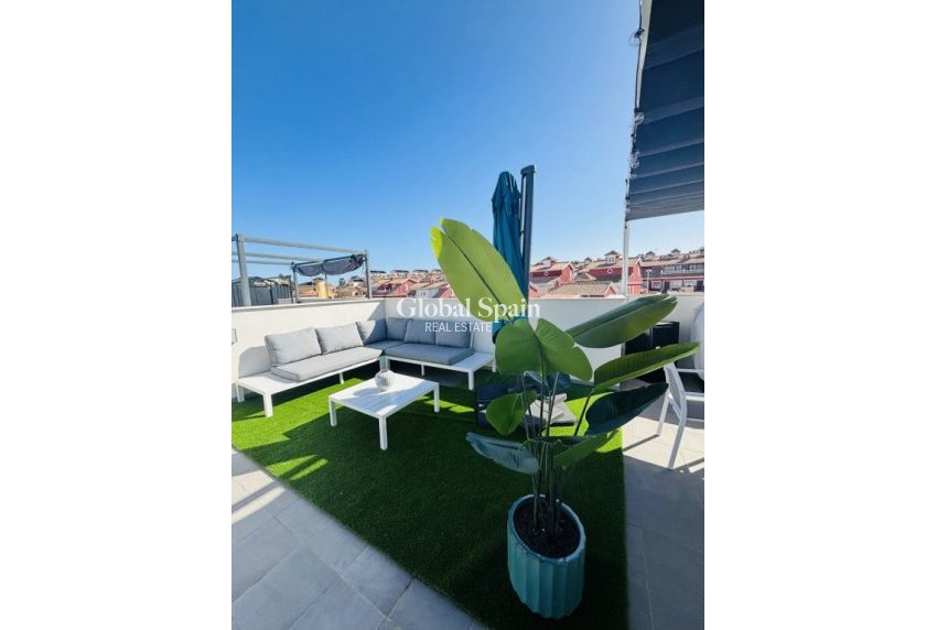 Wederverkoop - APPARTEMENT -
ORIHUELA COSTA - Inland