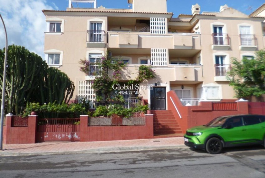 Wederverkoop - APPARTEMENT -
ORIHUELA COSTA - Inland