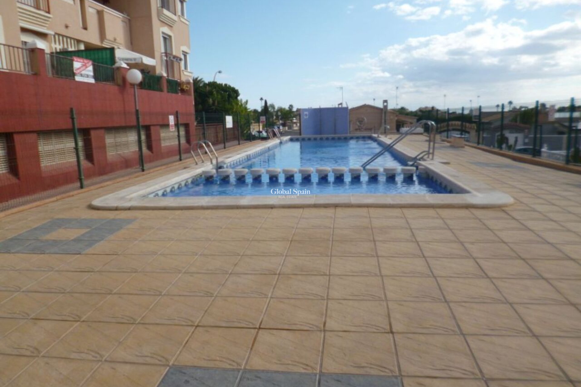Wederverkoop - APPARTEMENT -
ORIHUELA COSTA - Inland
