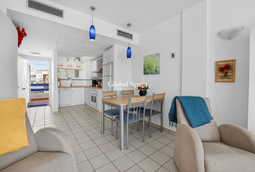 Wederverkoop - APPARTEMENT -
ORIHUELA COSTA - La Calma
