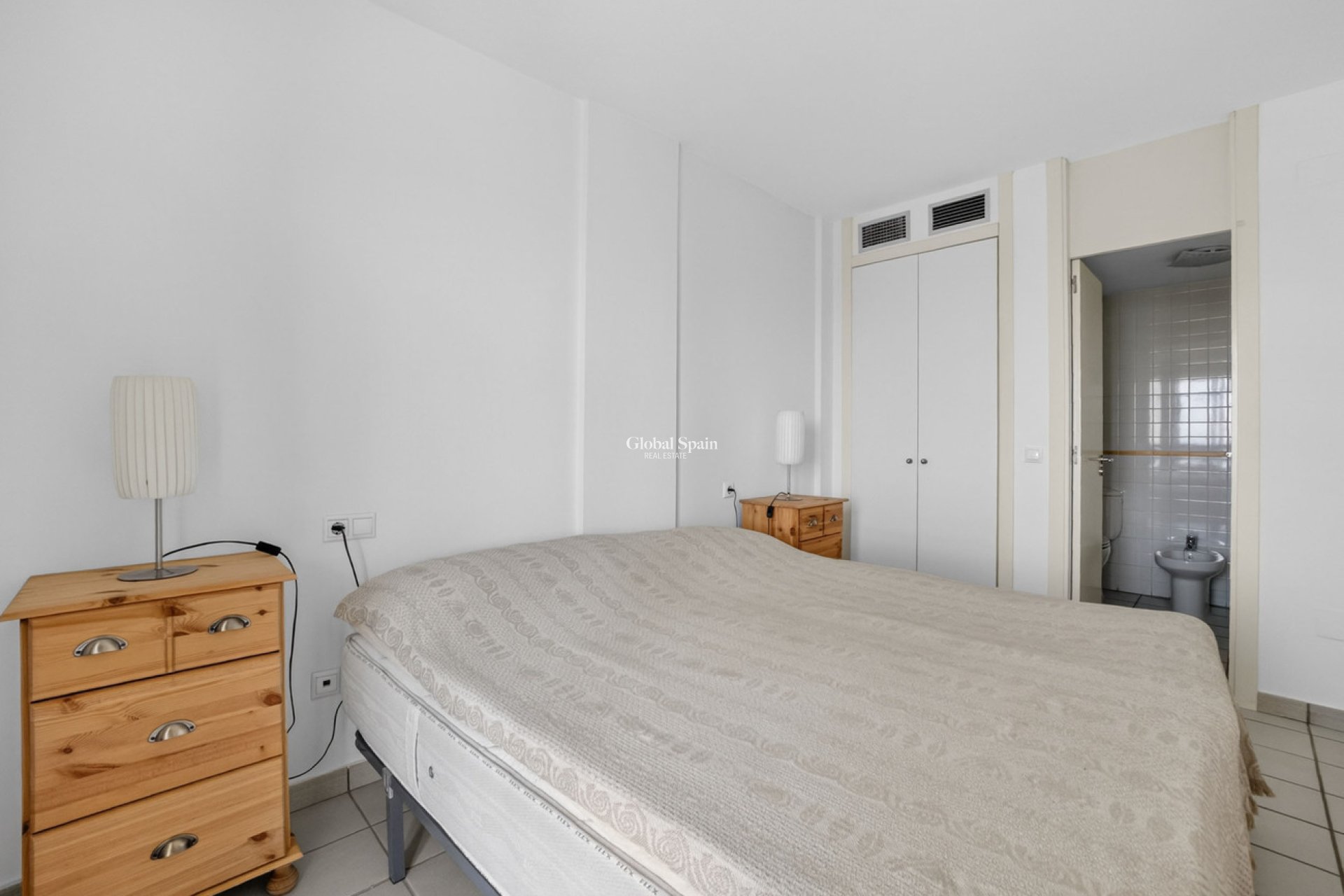 Wederverkoop - APPARTEMENT -
ORIHUELA COSTA - La Calma