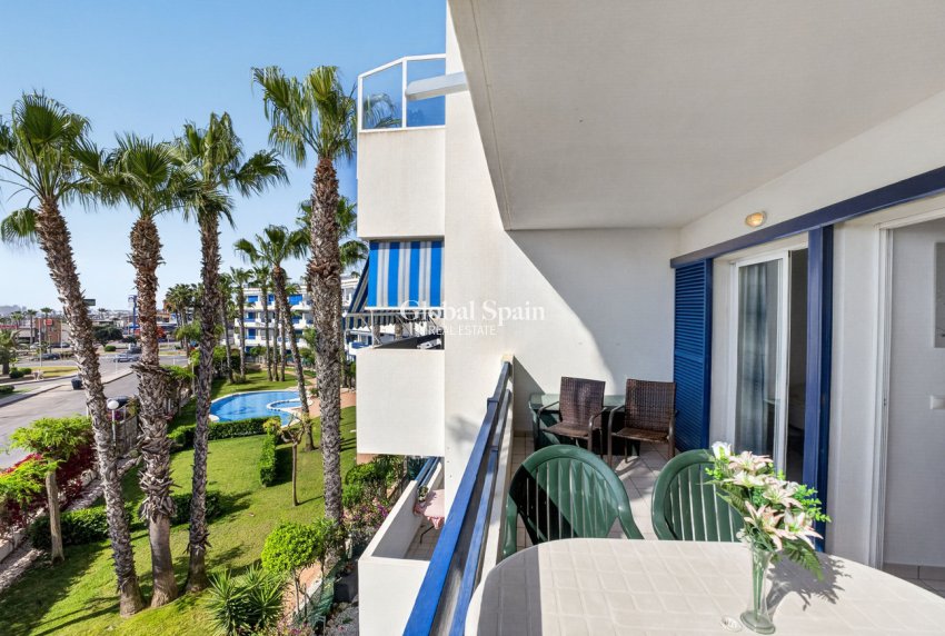 Wederverkoop - APPARTEMENT -
ORIHUELA COSTA - La Calma