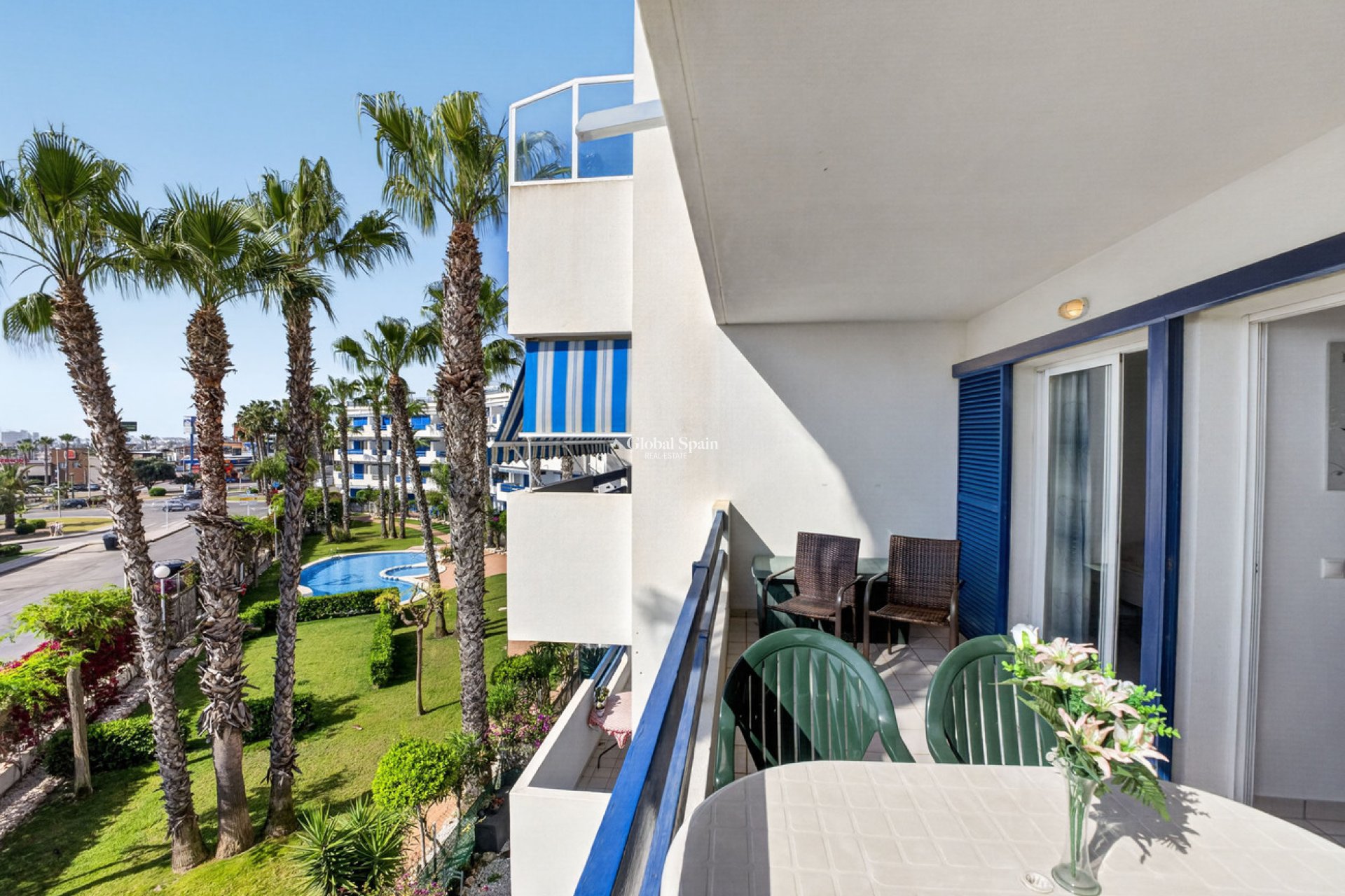 Wederverkoop - APPARTEMENT -
ORIHUELA COSTA - La Calma